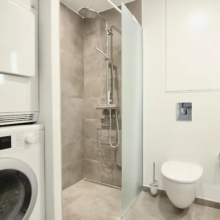 Apartmán Fantastic 3-bed Wbalcony In North Harbour