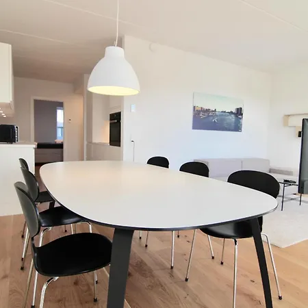 Fantastic 3-bed Wbalcony In North Harbour *